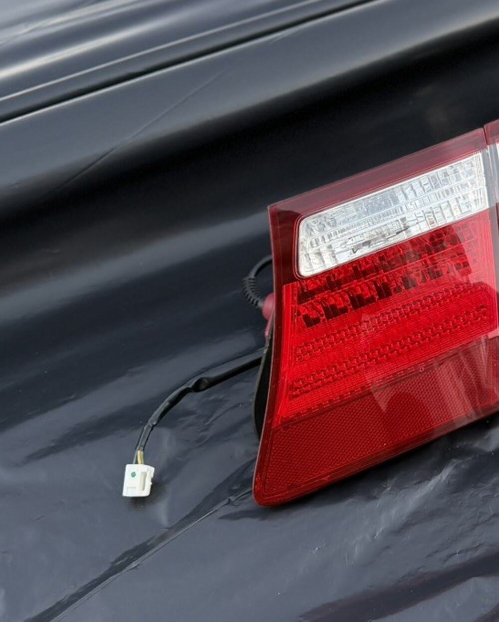 07-09 Lexus LS460 Trunk Passenger Rear Right Inner Tail Light 81581-50150 OEM